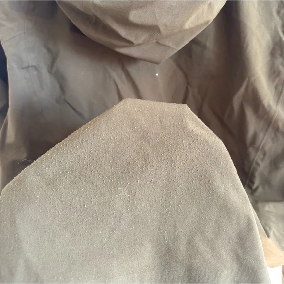 Lululemon Rain Rival Jacket Size 8 - Picture 5 of 5